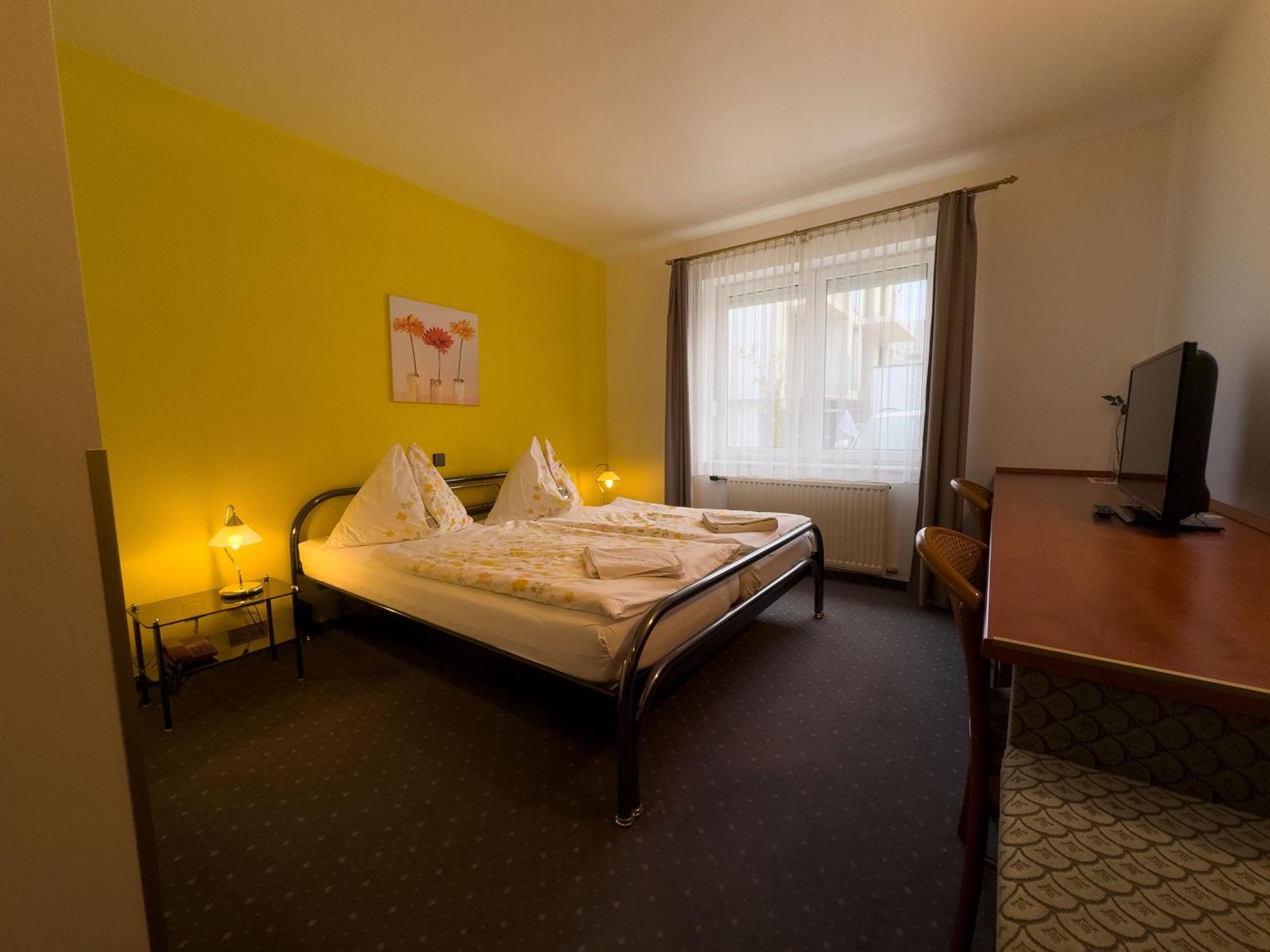 Pension Erlaa Viena Exterior foto