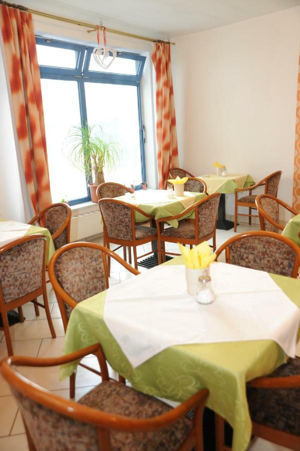 Pension Erlaa Viena Exterior foto